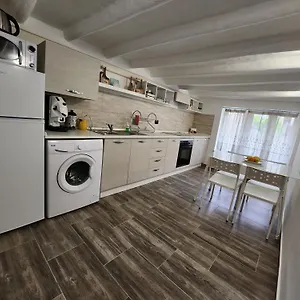 Apartment Don Vito's Home, Dsg2 Short Lets, 250 Mt Metro