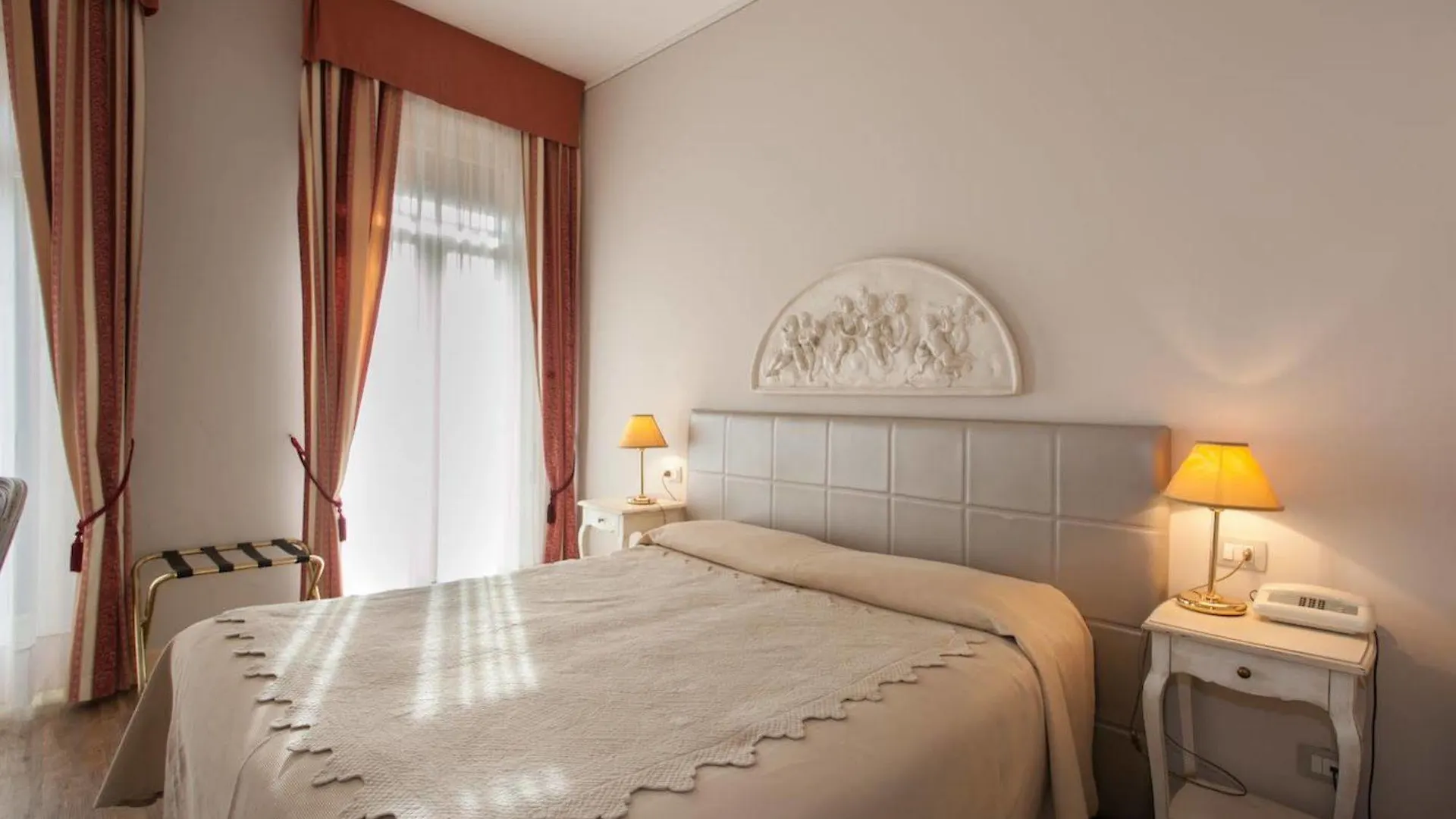 Hotel Marconi Sirmione Italy
