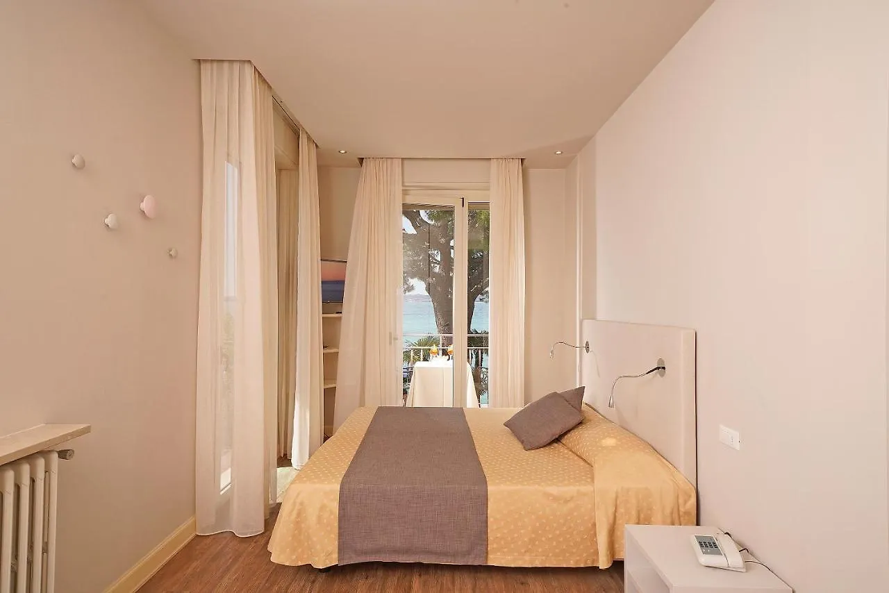 Hotel Marconi سيرمِيوني